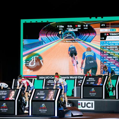 Co přinese MS v e-cyklistice 2025? O virtuální duhový dres zabojuje i český reprezentant
